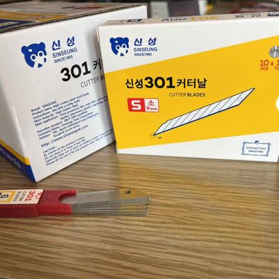 Buy 30° Tip Angle Silver Small Cutter Blade for Small Size Materials Cutting online manufacture