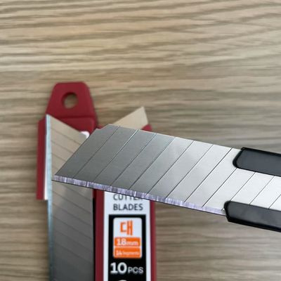 14 Segments Silver SK2 18 Mm Snap Blades For Long Lasting And Durable Cutting
