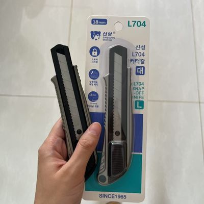 Convenient 18mm Utility Knife L704 With 100mm Blade Length And Durable Aluminum SK2 Blade