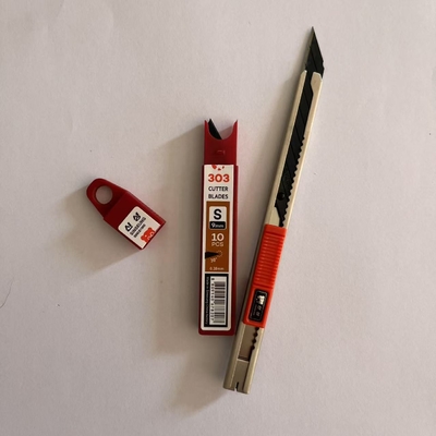 Snap-off Blade High Carbon Steel Material for Opening Packages Open Packages Requirements