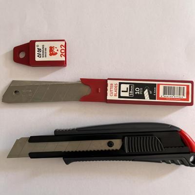 Silver 18mm 8 Segments Utility Knife Blade 0.4 Mm Thickness