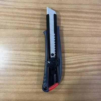 ABS Alloy SK2 Blade 18mm Utility Knives Ergonomic Design High Carbon Steel Blade Material Built for Long Term Industrial