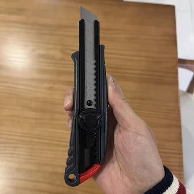 Aluminum Handle 18mm Utility Knife High Carbon Steel Blade For Workshop Construction